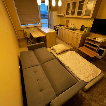 Nad Jazerom Apartmán *